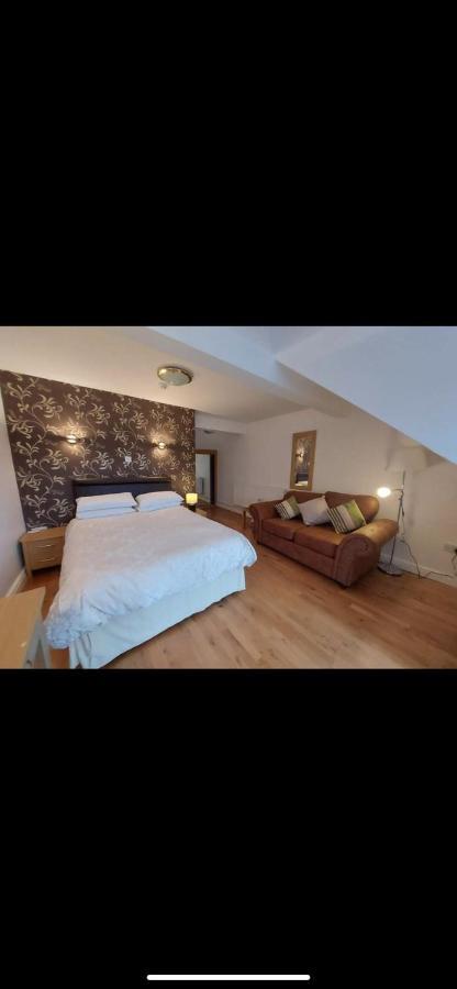The Countryman Inn Llantrisant  Exteriér fotografie