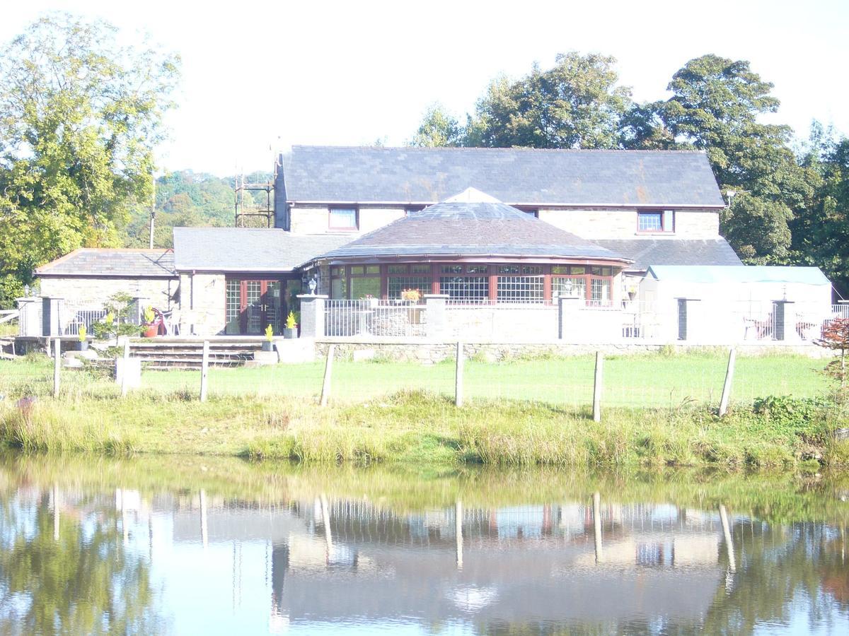 The Countryman Inn Llantrisant  Exteriér fotografie